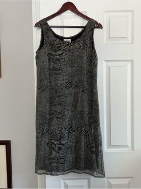 Robbie Bee Black and White Textured Midi Dress